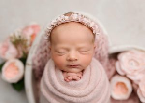 best Boston newborn photographer, maternity photography Boston, newborn photography near me, maternity photographer near me Walpole MA