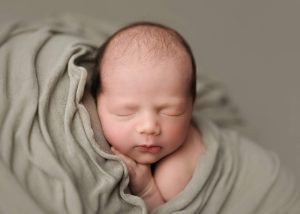 best Boston newborn photographer, maternity photography Boston, newborn photography near me, maternity photographer near me Walpole MA