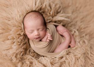 best Boston newborn photographer, maternity photography Boston, newborn photography near me, maternity photographer near me Walpole MA