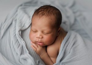 best Boston newborn photographer, maternity photography Boston, newborn photography near me, maternity photographer near me Walpole MA