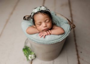 best Boston newborn photographer, maternity photography Boston, newborn photography near me, maternity photographer near me Walpole MA