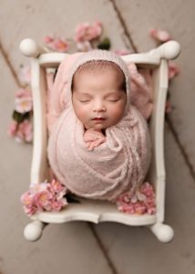 best Boston newborn photographer, maternity photography Boston, newborn photography near me, maternity photographer near me Walpole MA