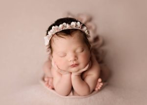 best Boston newborn photographer, maternity photography Boston, newborn photography near me, maternity photographer near me Walpole MA