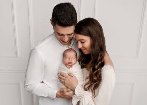 best Boston newborn photographer, maternity photography Boston, newborn photography near me, maternity photographer near me Walpole MA