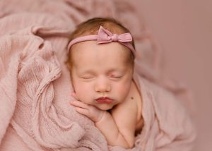 best Boston newborn photographer, maternity photography Boston, newborn photography near me, maternity photographer near me Walpole MA