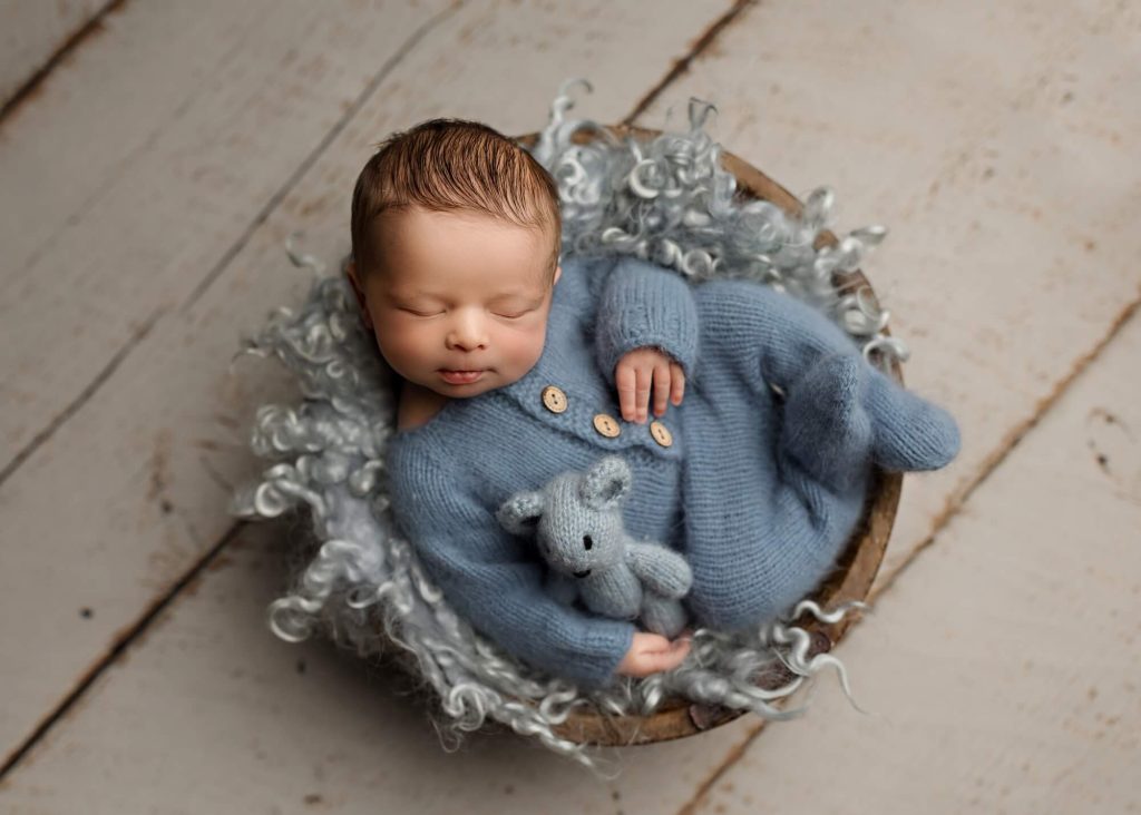 best Boston newborn photographer, maternity photography Boston, newborn photography near me, maternity photographer near me Walpole MA