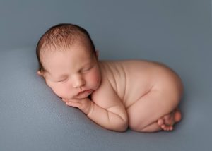 best Boston newborn photographer, maternity photography Boston, newborn photography near me, maternity photographer near me Walpole MA