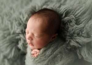 Boston Newborn photographer, Walpole Newborn Photographer, baby photographer near me, boston newborn photography, newborn portrait studio near me