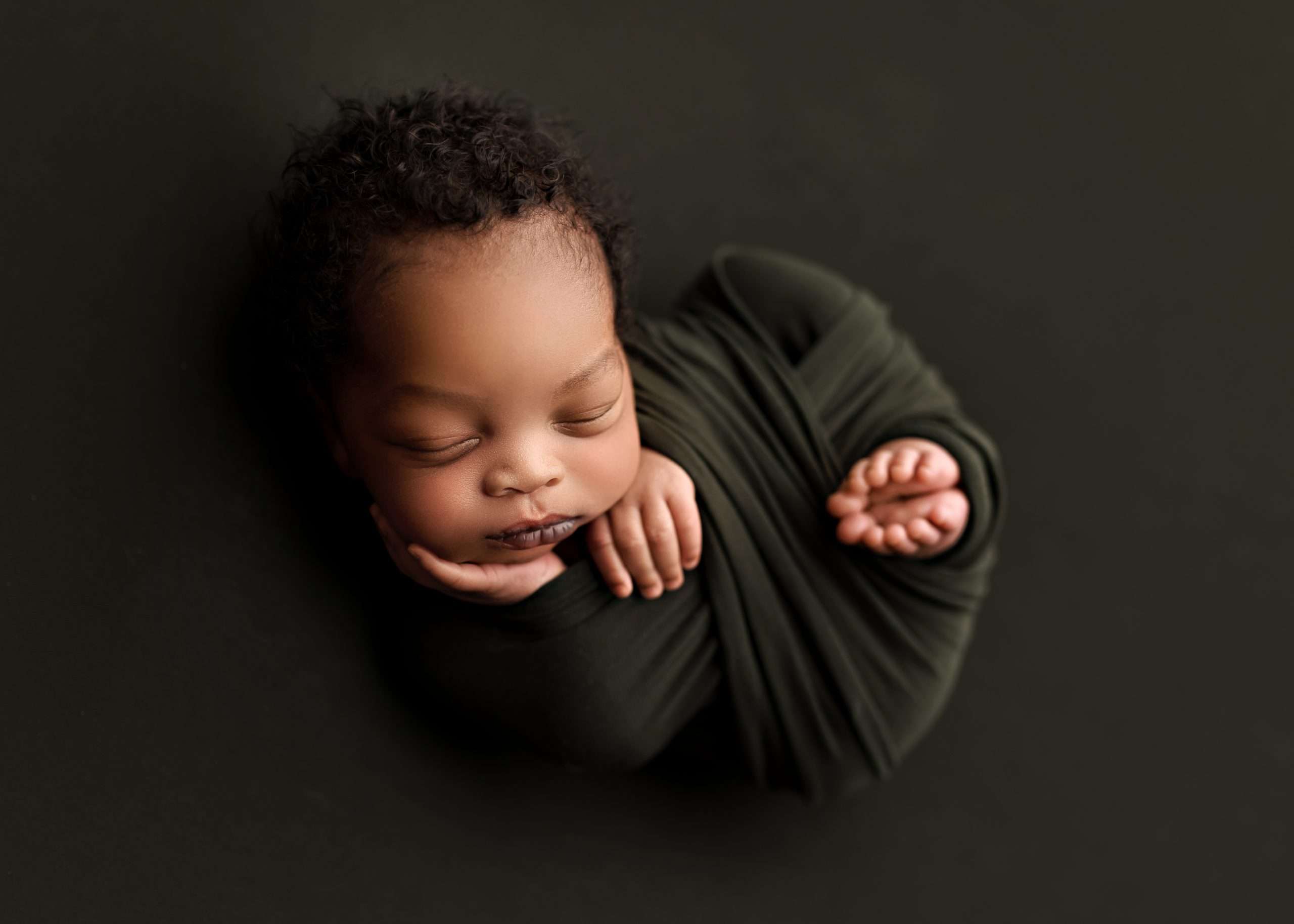 boston newborn photographer, newborn photography near me boston, newborn portrait studio Boston