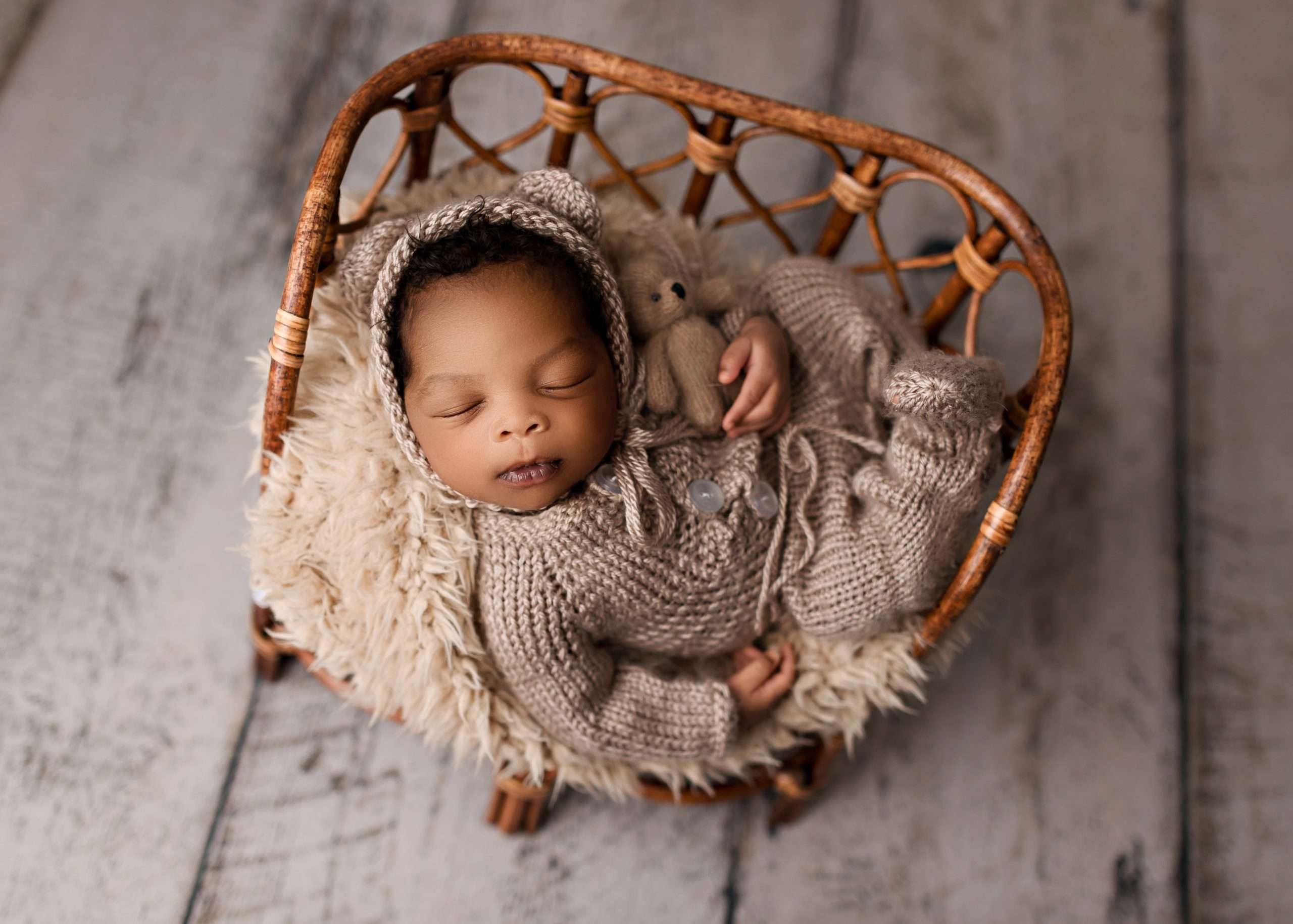 boston newborn photographer, newborn photography near me boston, newborn portrait studio Boston